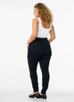 Amy Jeans mit hoher Taille und extra schlanker Passform