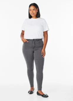 Amy Super Slim Fit Jeans mit hoher Taille