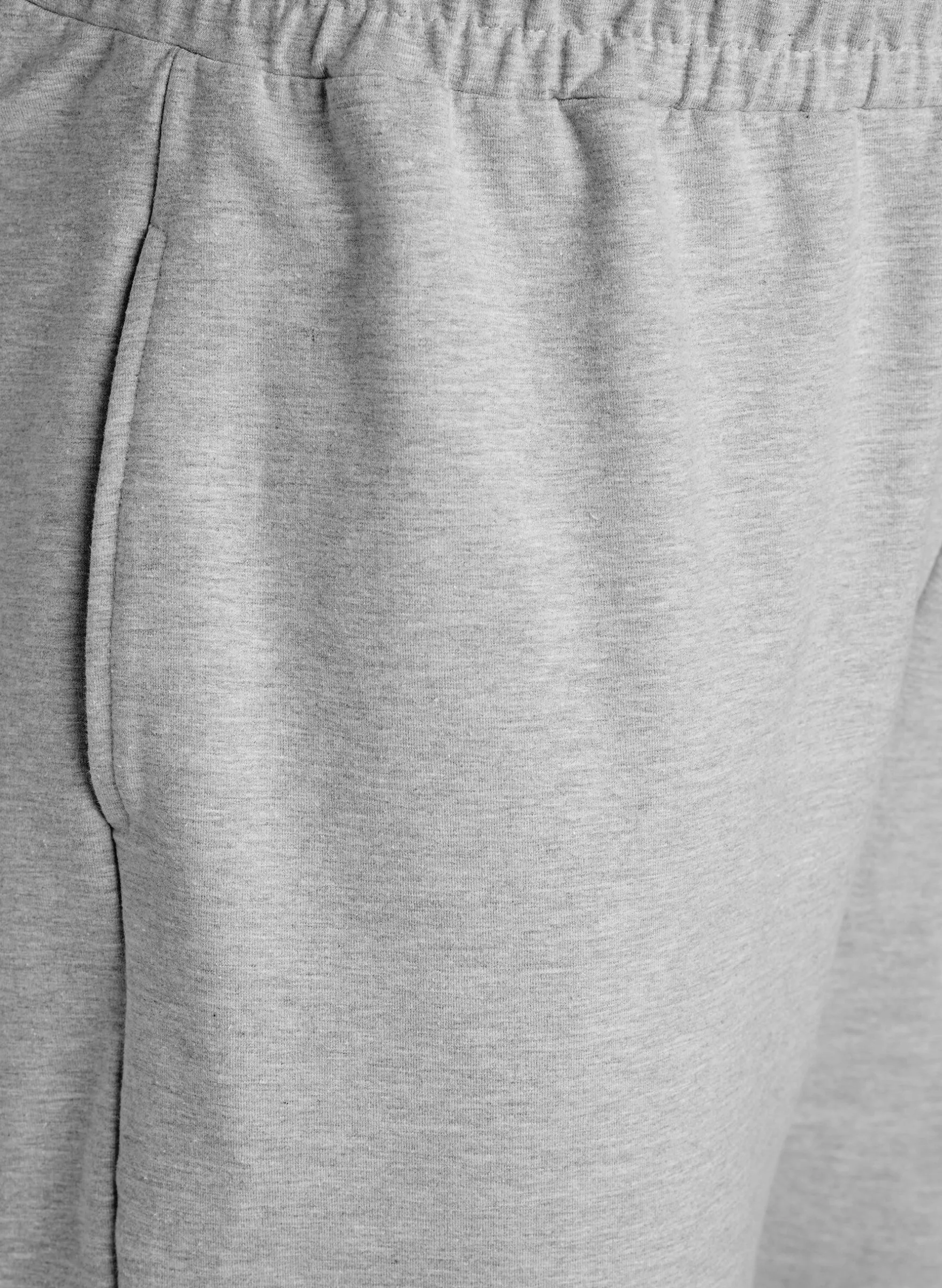 Ausgestellte Sweathose mit hoher Taille