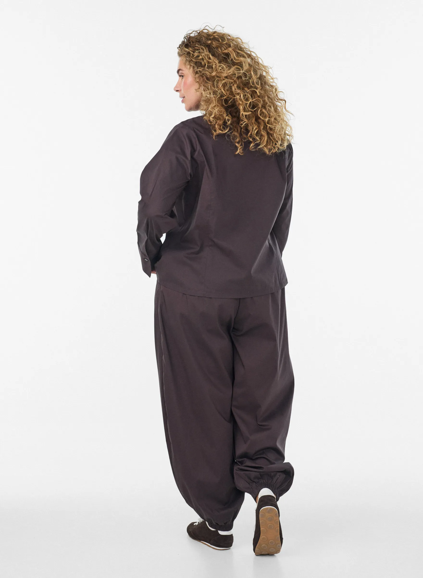 Ballonhose mit Taschen und elastischem Bund