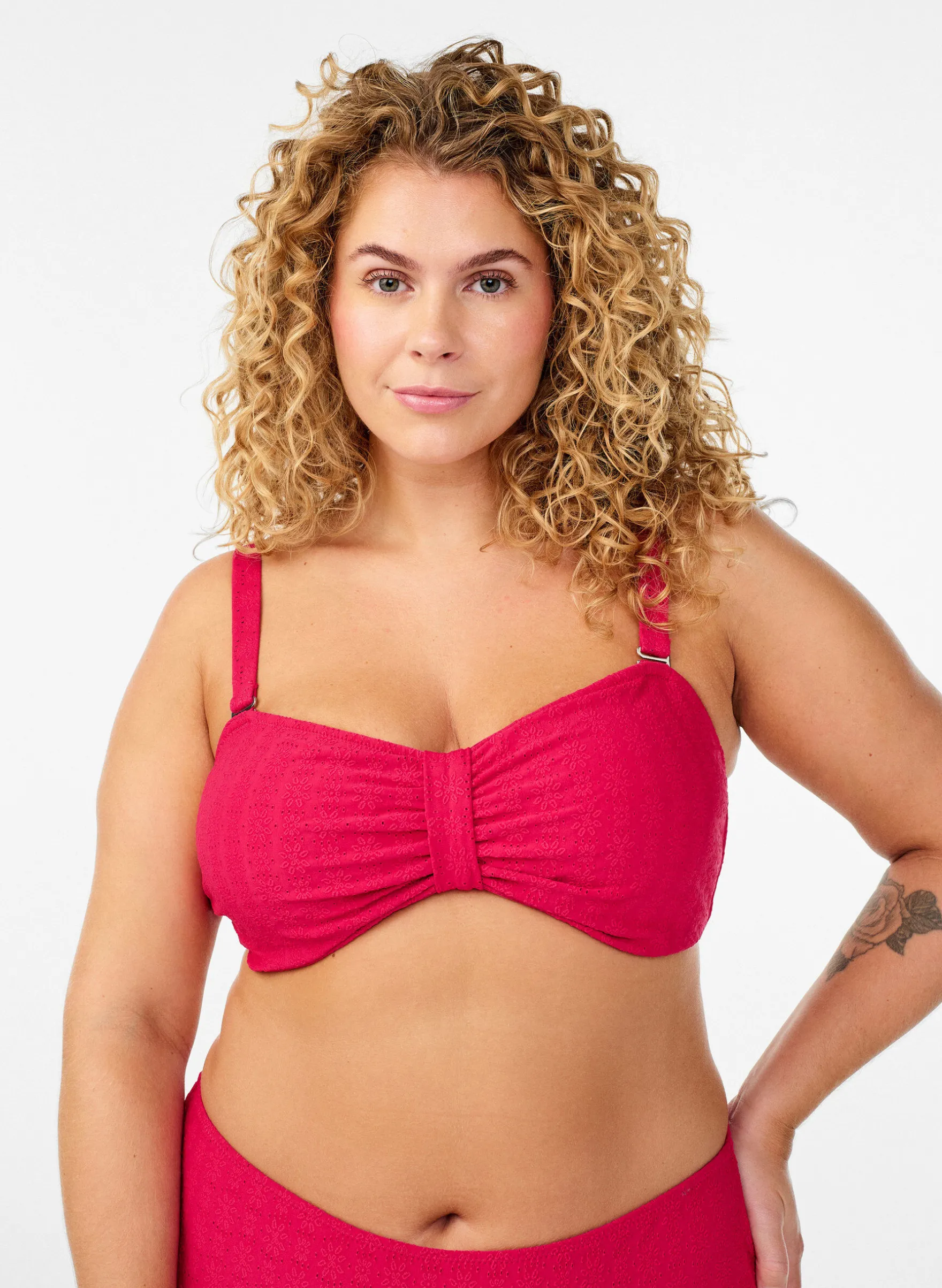 Bandeau-Bikini-Top mit Strukturmuster und abnehmbaren Trägern