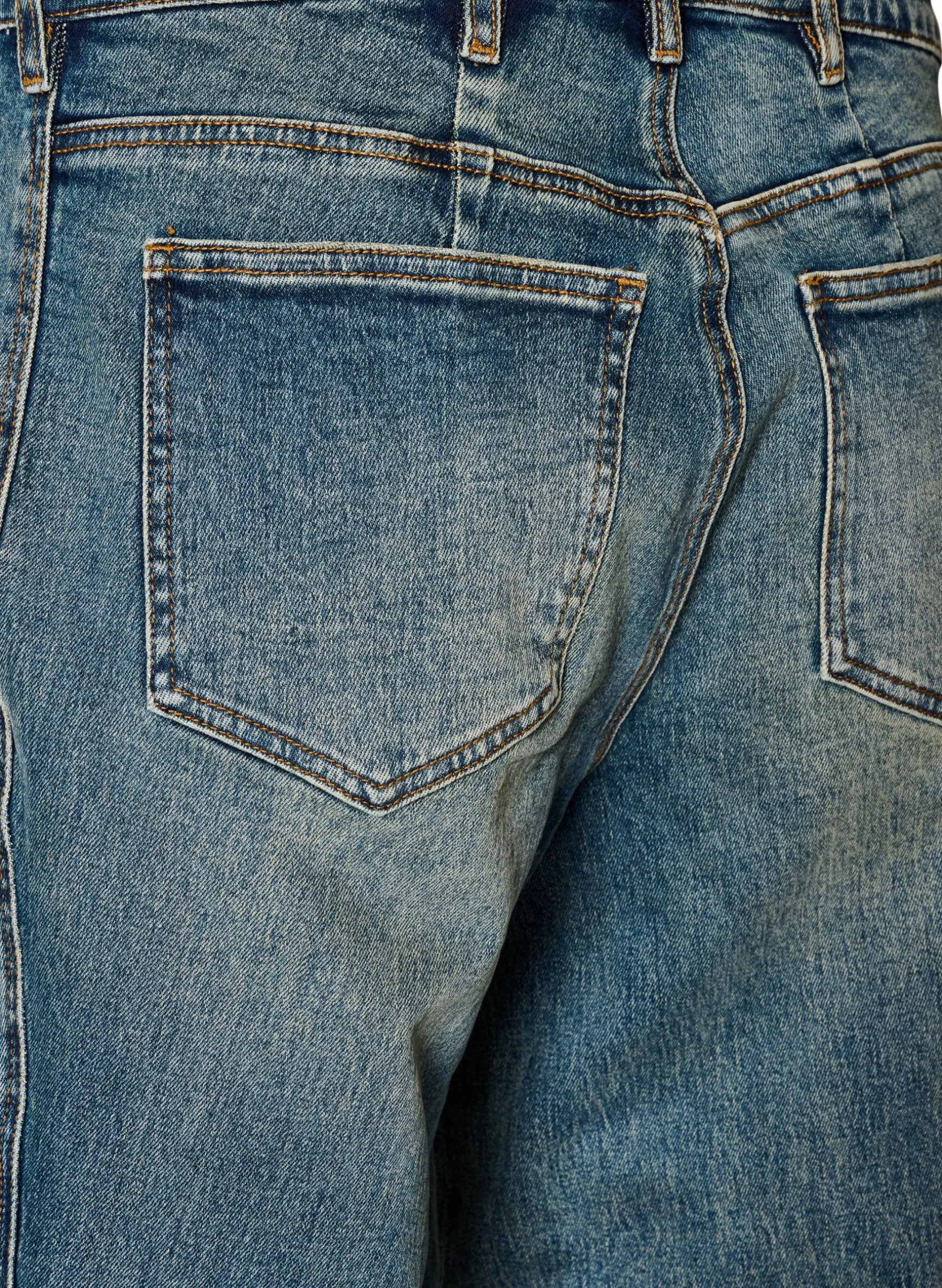 Barrel Fit Jeans mit Used-Waschung