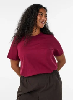 Basic T-Shirt aus Baumwolle mit Rundhalsausschnitt