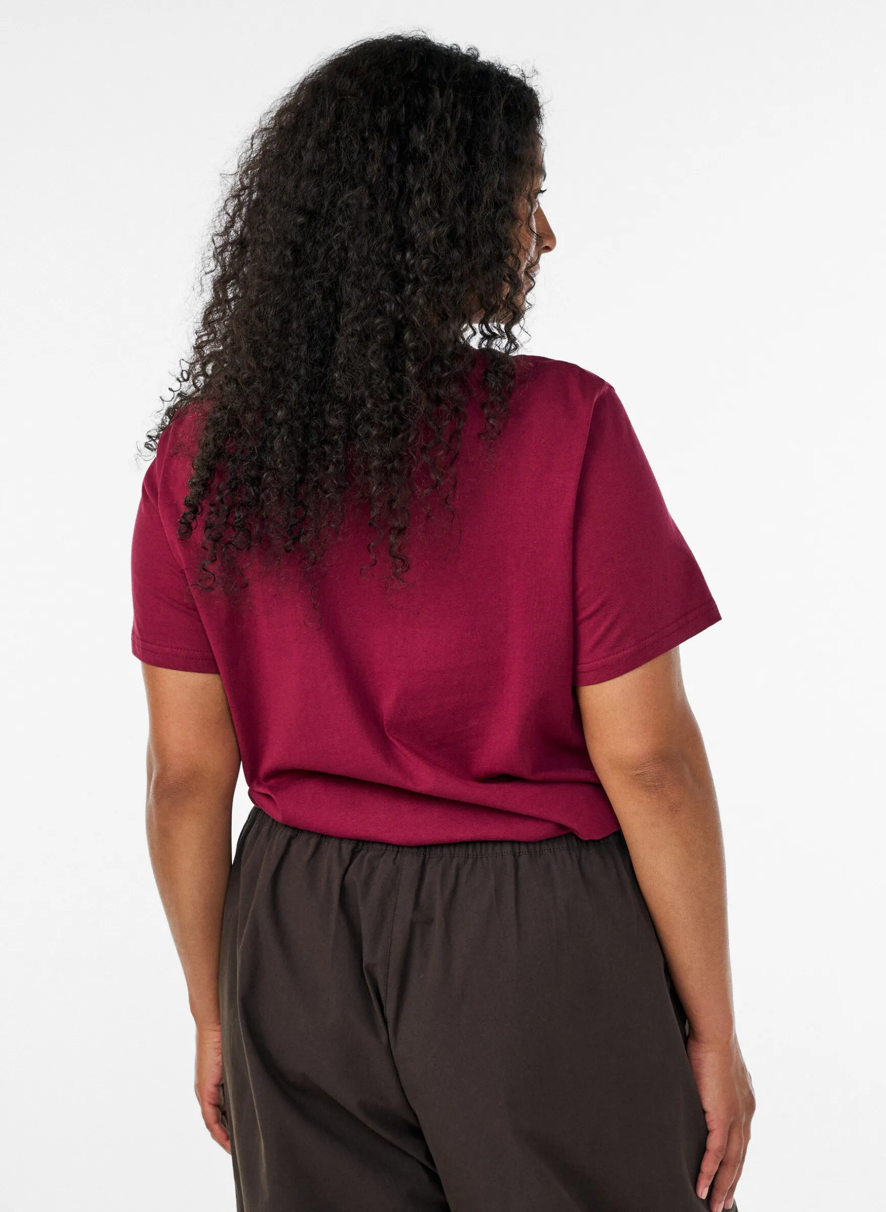 Basic T-Shirt aus Baumwolle mit Rundhalsausschnitt