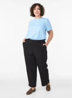 Basic-T-Shirt aus Baumwolle mit Rundhalsausschnitt