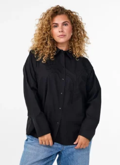 Baumwollbluse mit Ton-in-Ton-Blumenstickerei