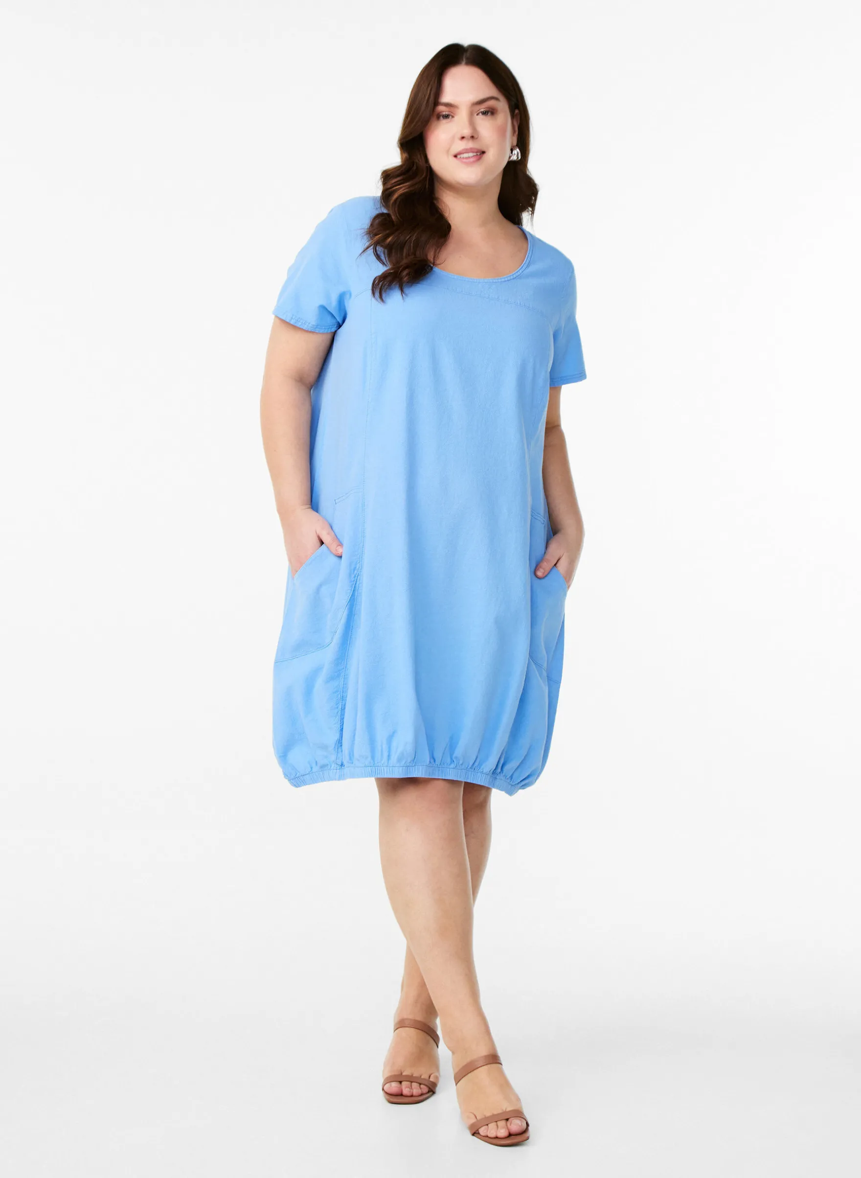 Baumwollkleid mit kurzen Ärmeln