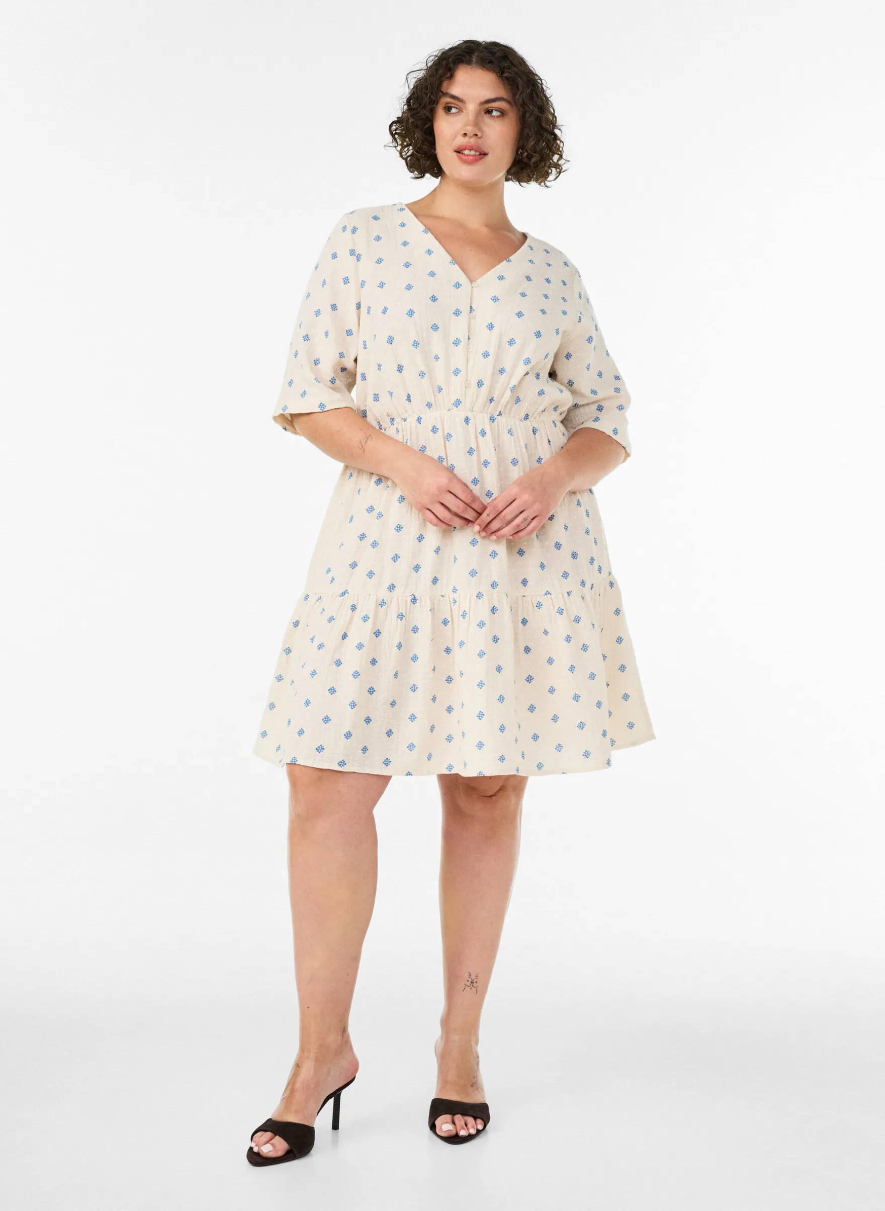 Bedrucktes Kleid aus Baumwolle mit Gummizug in der Taille