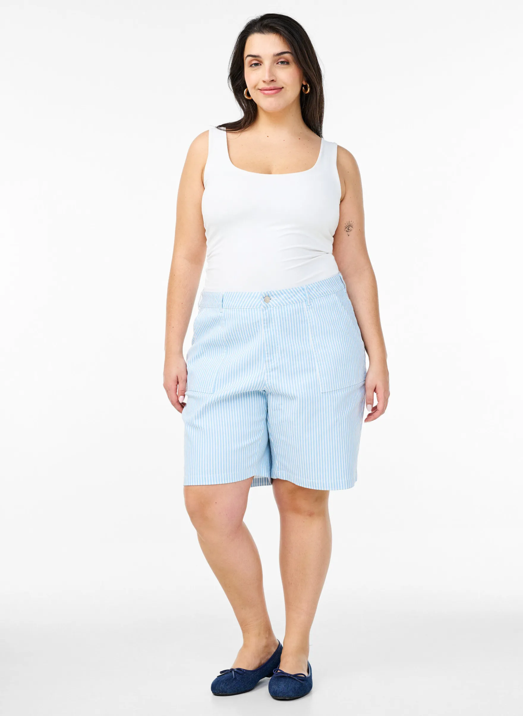 Bermuda-Shorts mit hohem Bund und Streifenmuster