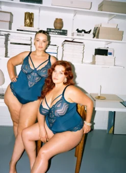 Bügel-Spitzenbody mit Trägerdetails