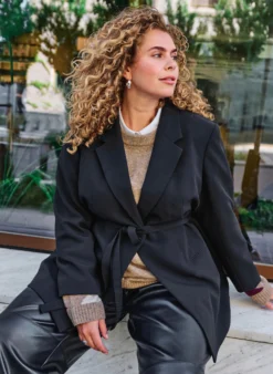 Blazer mit abnehmbarem Bindegürtel
