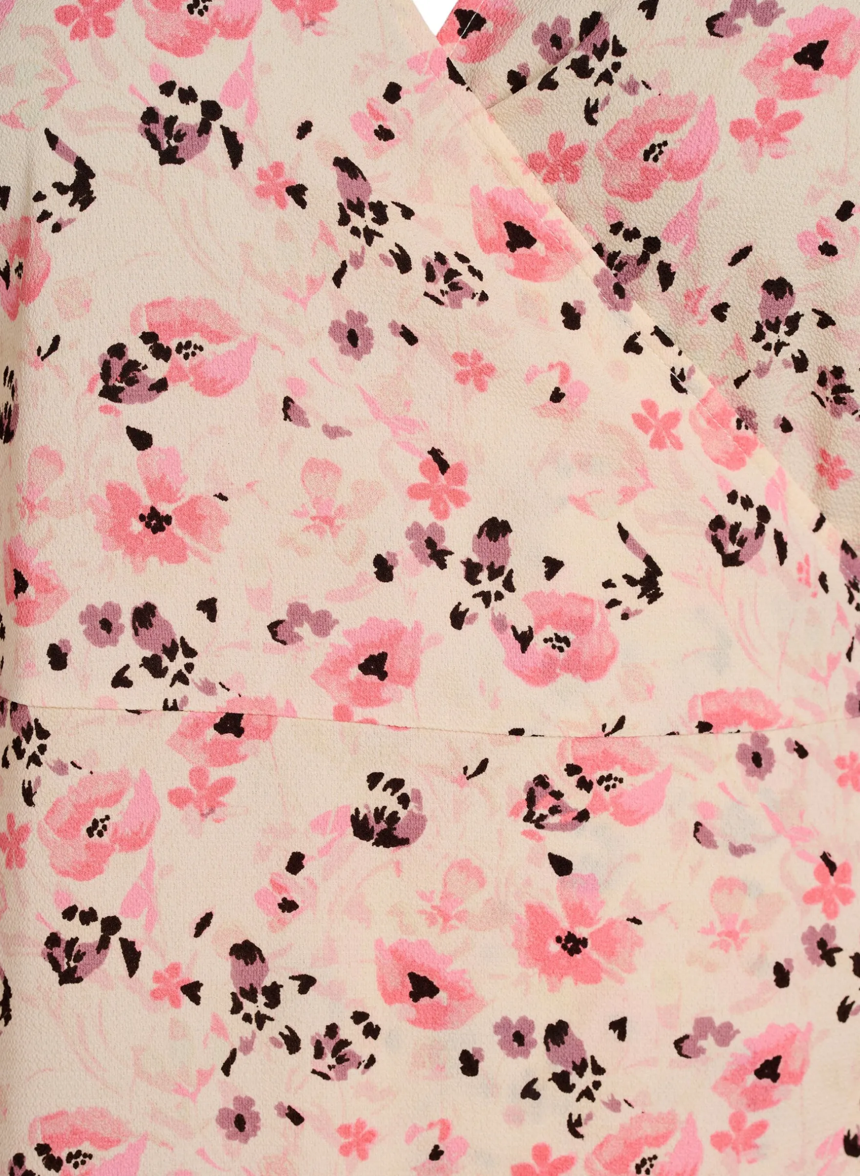 Blumiges Wickelkleid mit kurzen Ärmeln