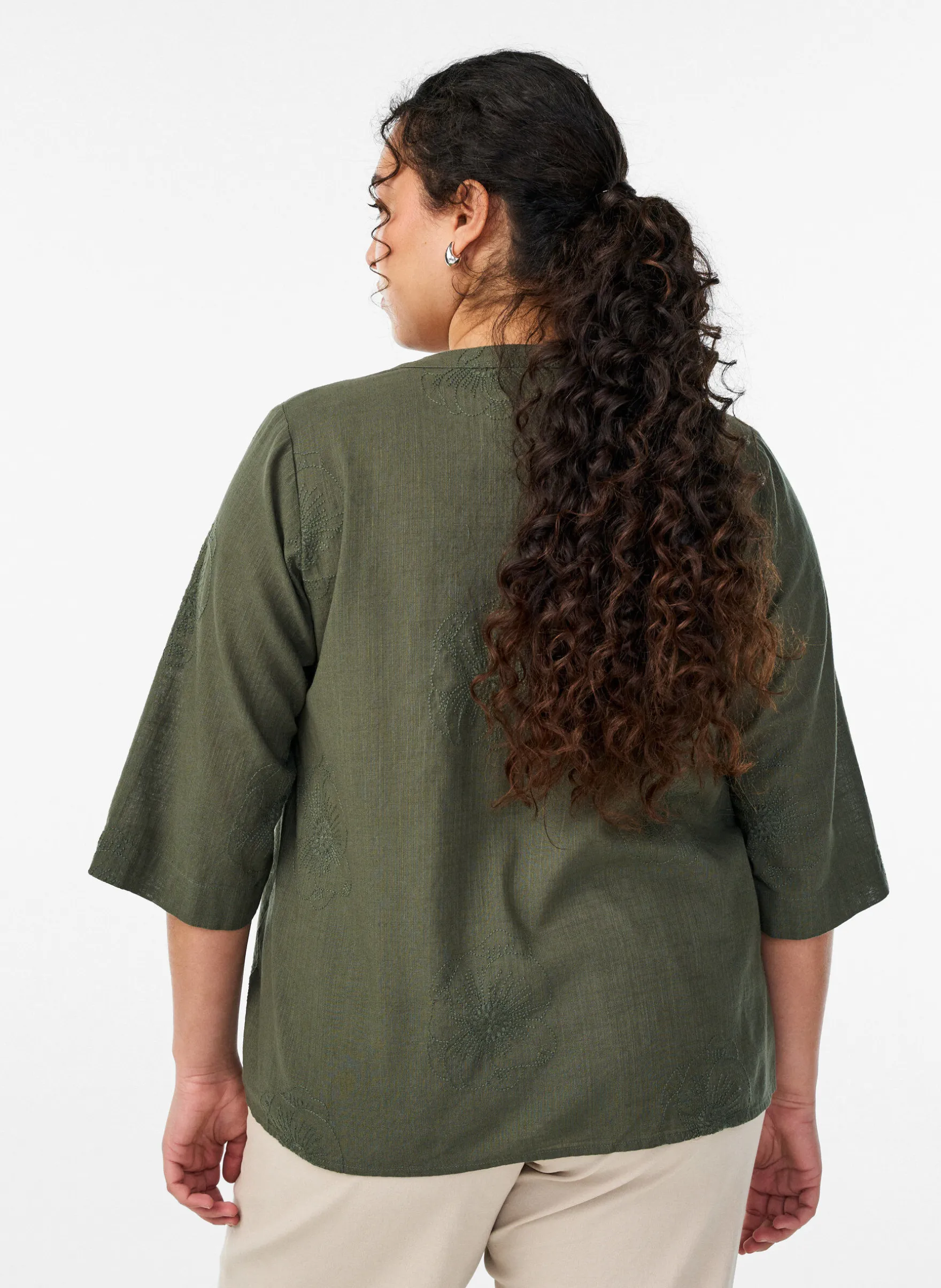 Bluse aus Baumwolle mit gestickten Details und 3/4-Ärmeln