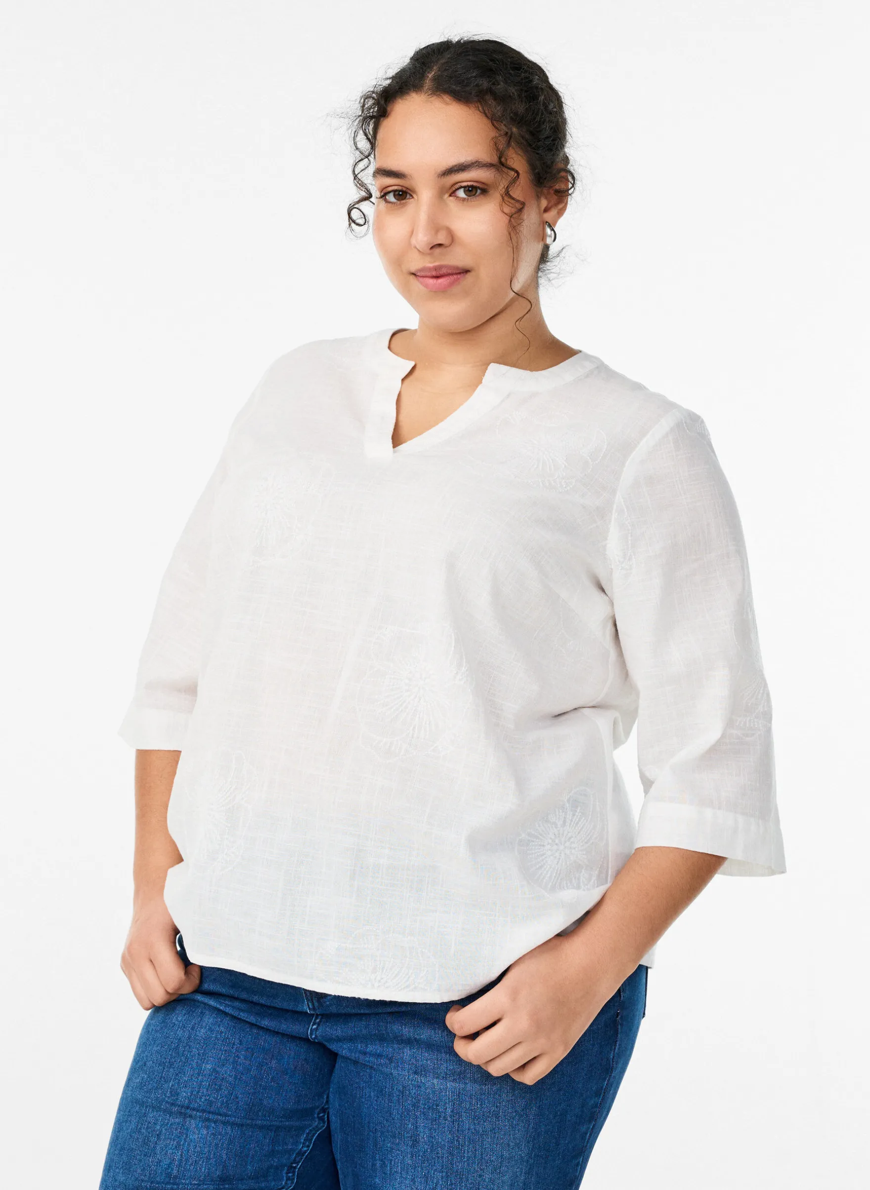 Bluse aus Baumwolle mit gestickten Details und 3/4-Ärmeln