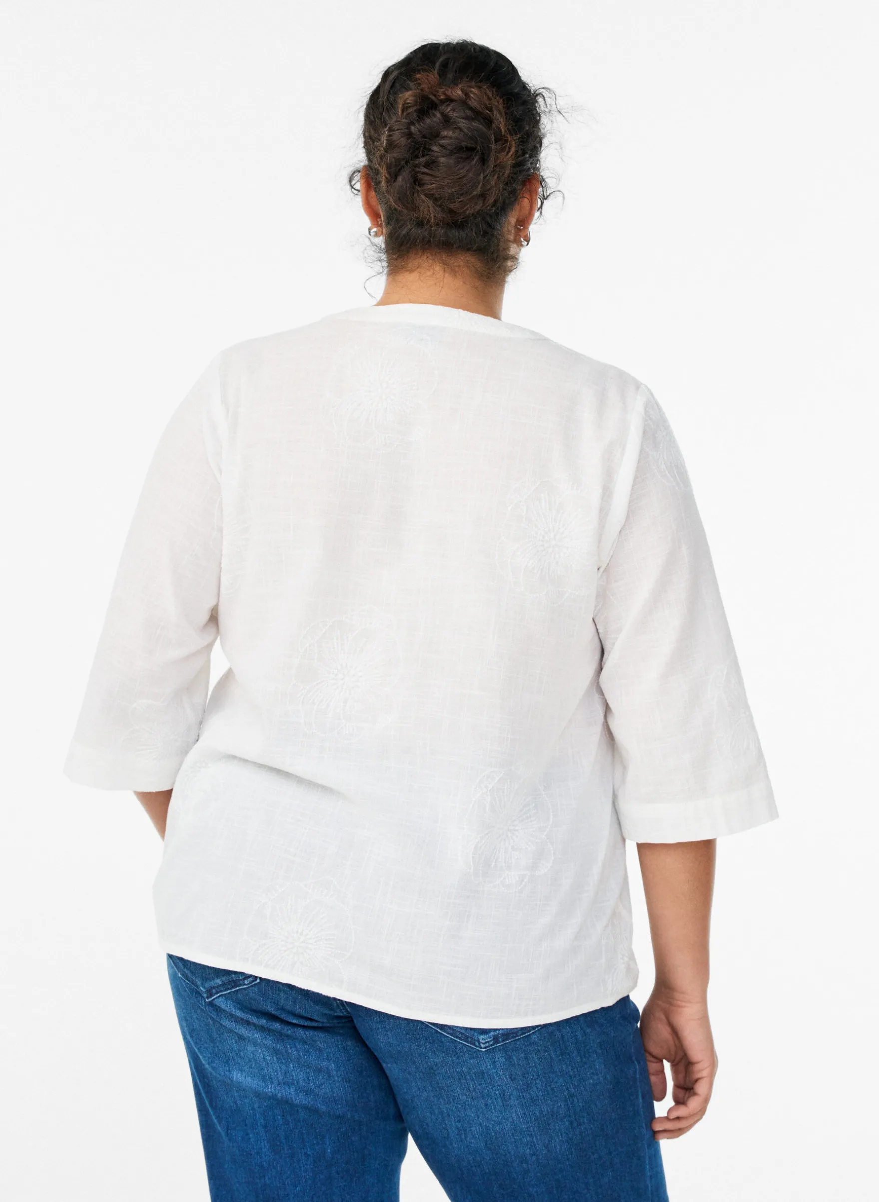 Bluse aus Baumwolle mit gestickten Details und 3/4-Ärmeln