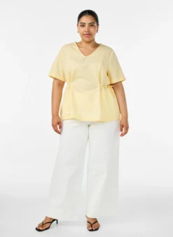 Bluse aus einer Baumwollmischung mit V-Ausschnitt und Bindeband