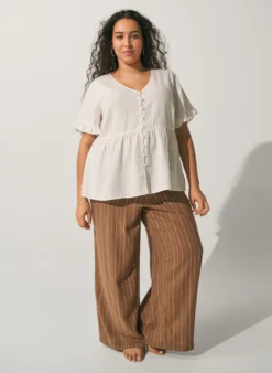 Bluse aus Leinen und Viskose mit V-Ausschnitt und Knopfverschluss