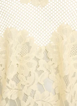 Bluse aus Spitze mit Rüschenkragen und kurzen Ärmeln
