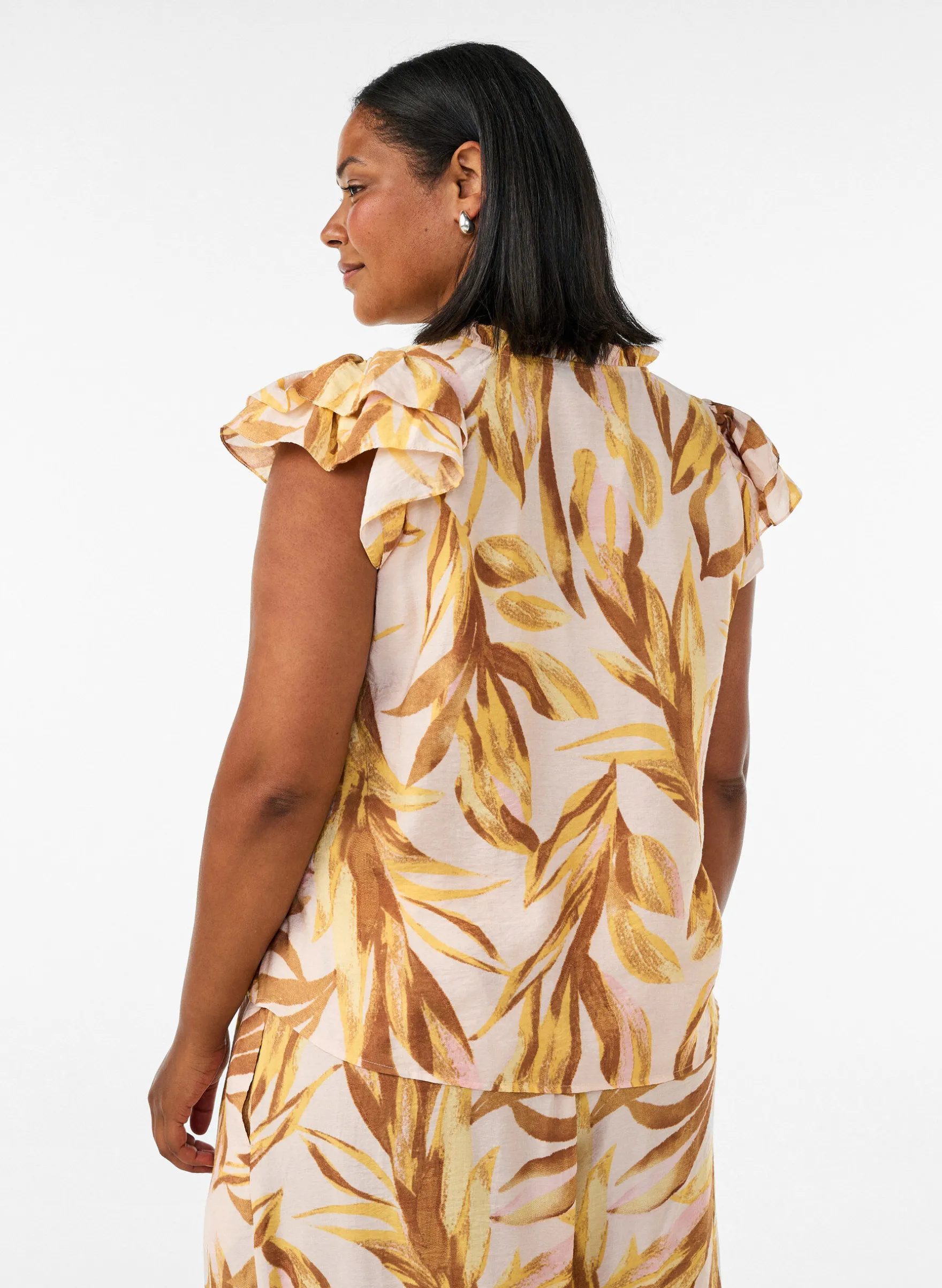 Bluse aus Viskose mit Blätterprint und Rüschendetails