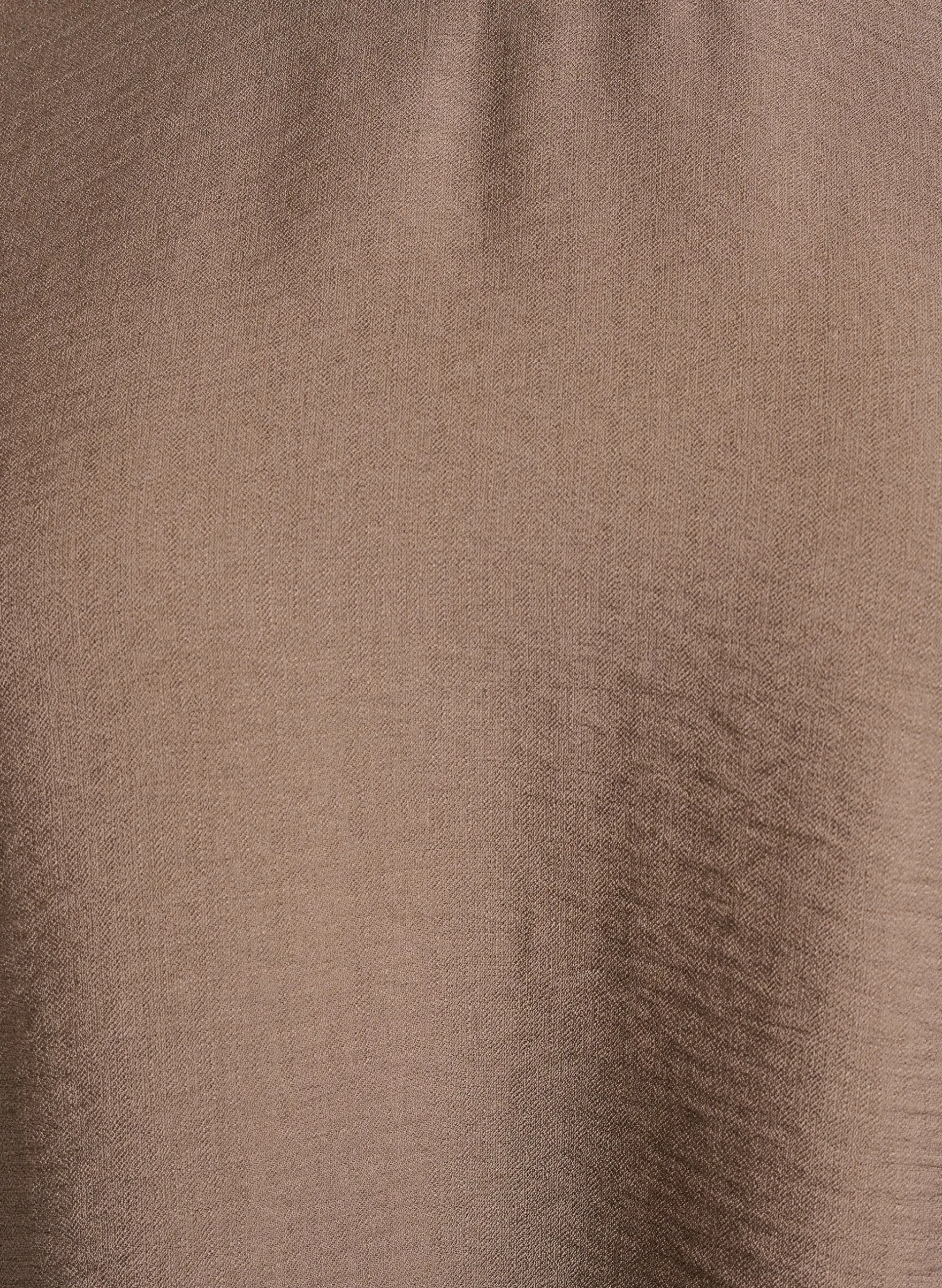 Bluse aus Viskose mit halben Ärmeln