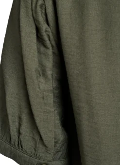 Bluse aus Viskose mit halben Ärmeln