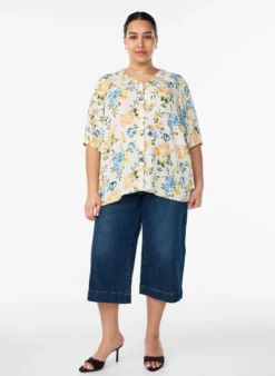 Bluse aus Viskose mit Print und Knopfverschluss
