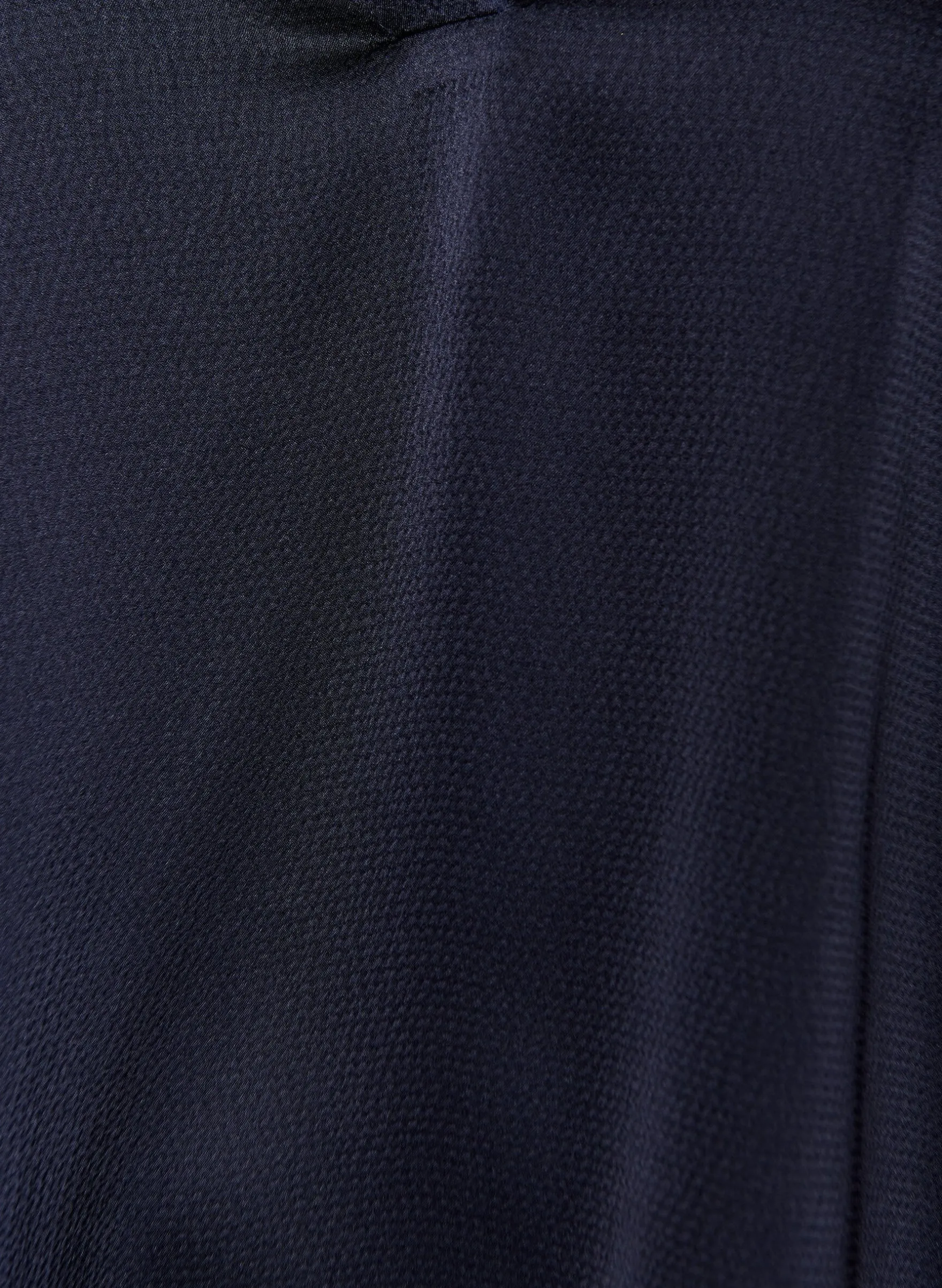 Bluse in Satin-Optik mit 1/2-Ärmeln und Rüschenkragen