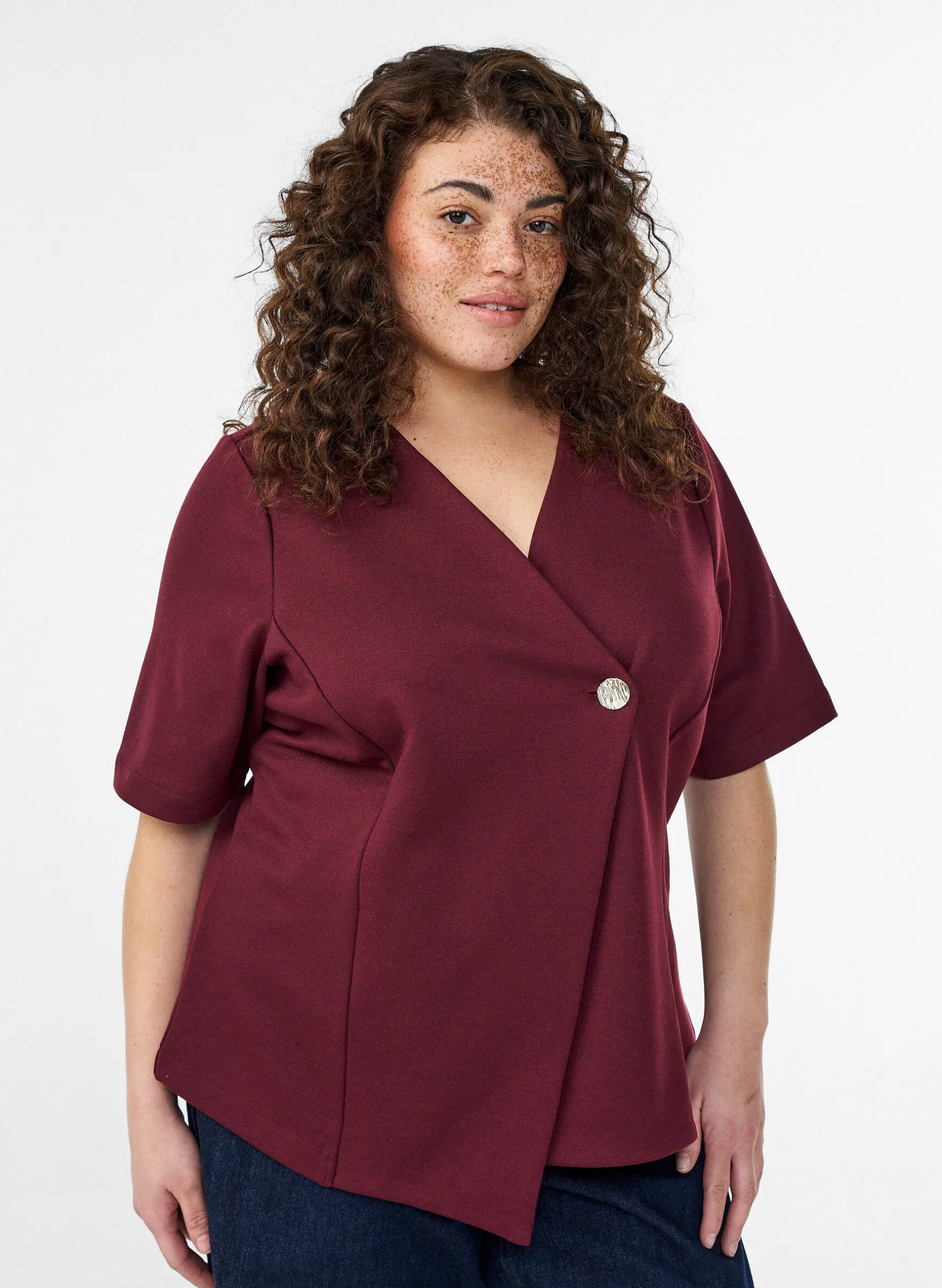 Bluse mit asymmetrischer Wickeloptik und kurzen Ärmeln