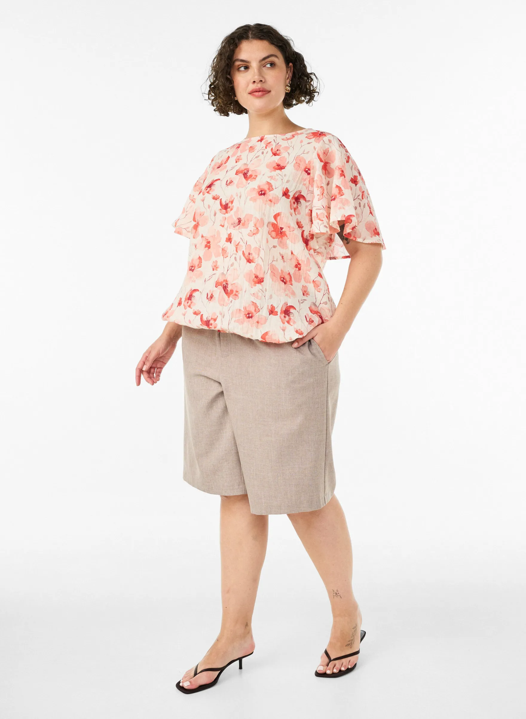 Bluse mit Ballonform und Flügelärmeln
