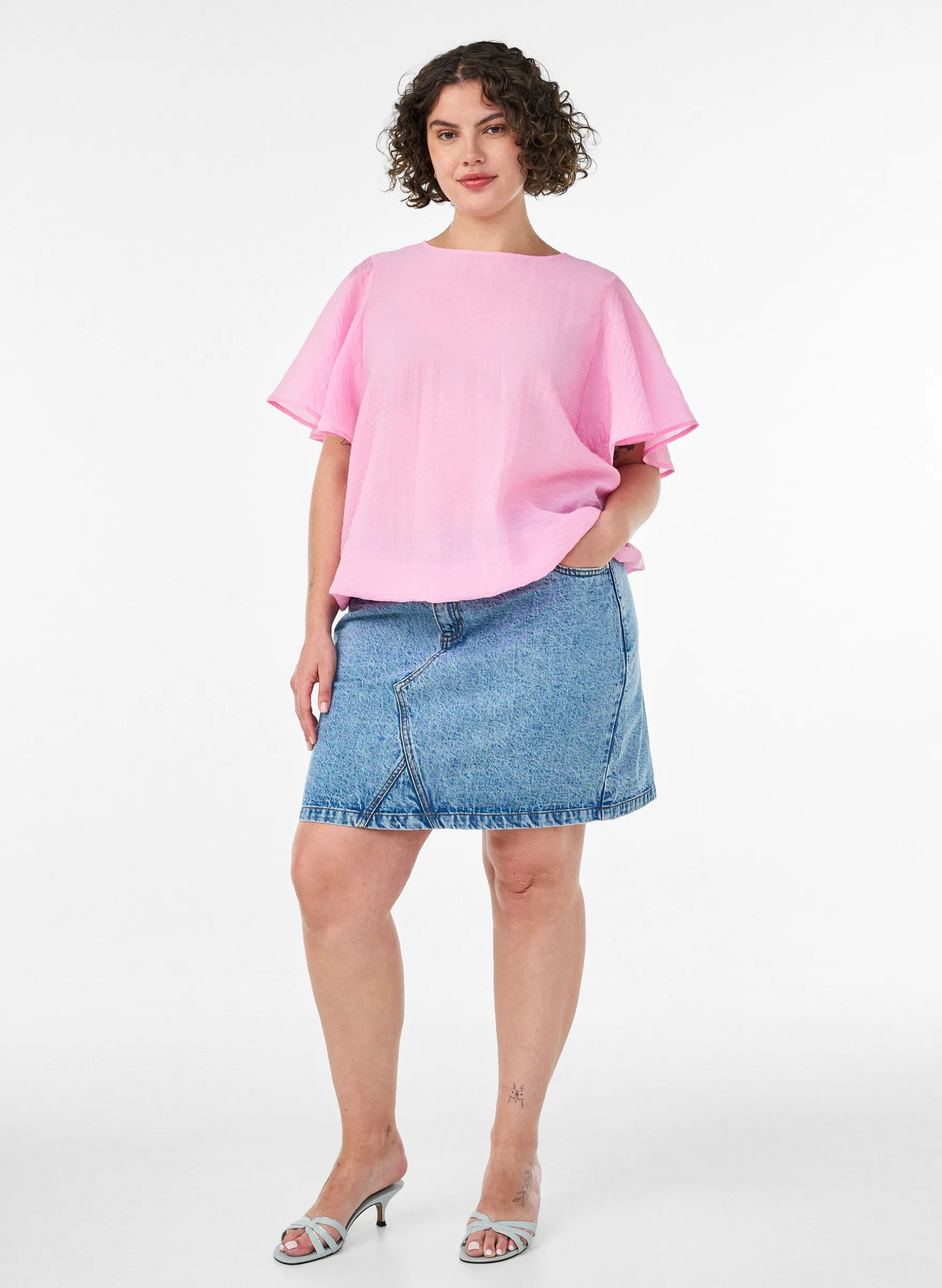 Bluse mit Ballonform und Flügelärmeln
