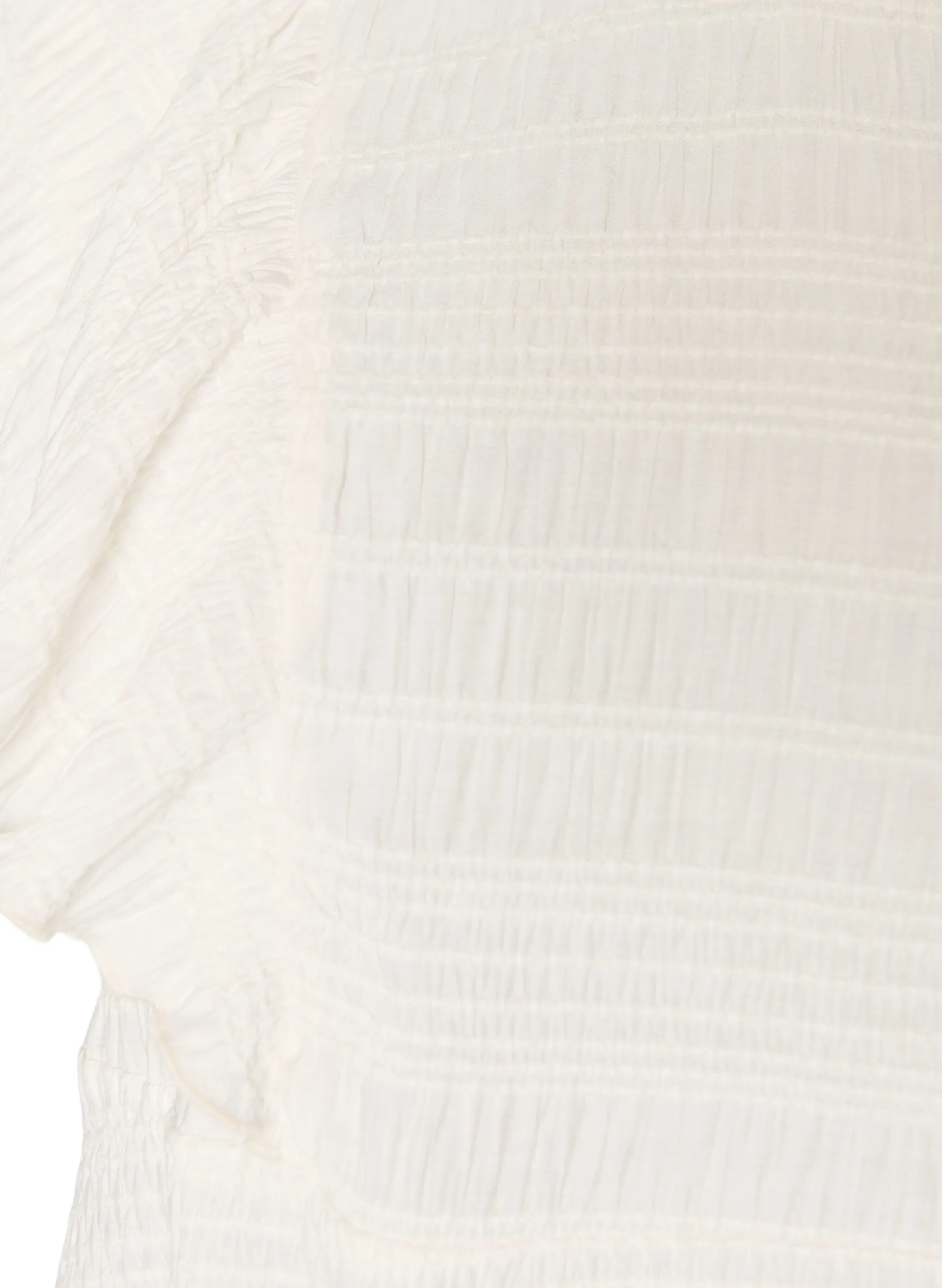 Bluse mit gesmokter Textur und Rüschenärmeln