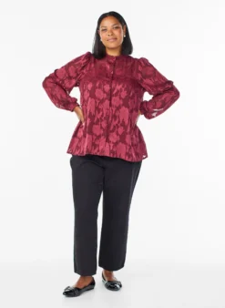 Bluse mit Knöpfen und Blumenmuster