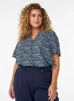 Bluse mit kurzen Ärmeln und V-Ausschnitt