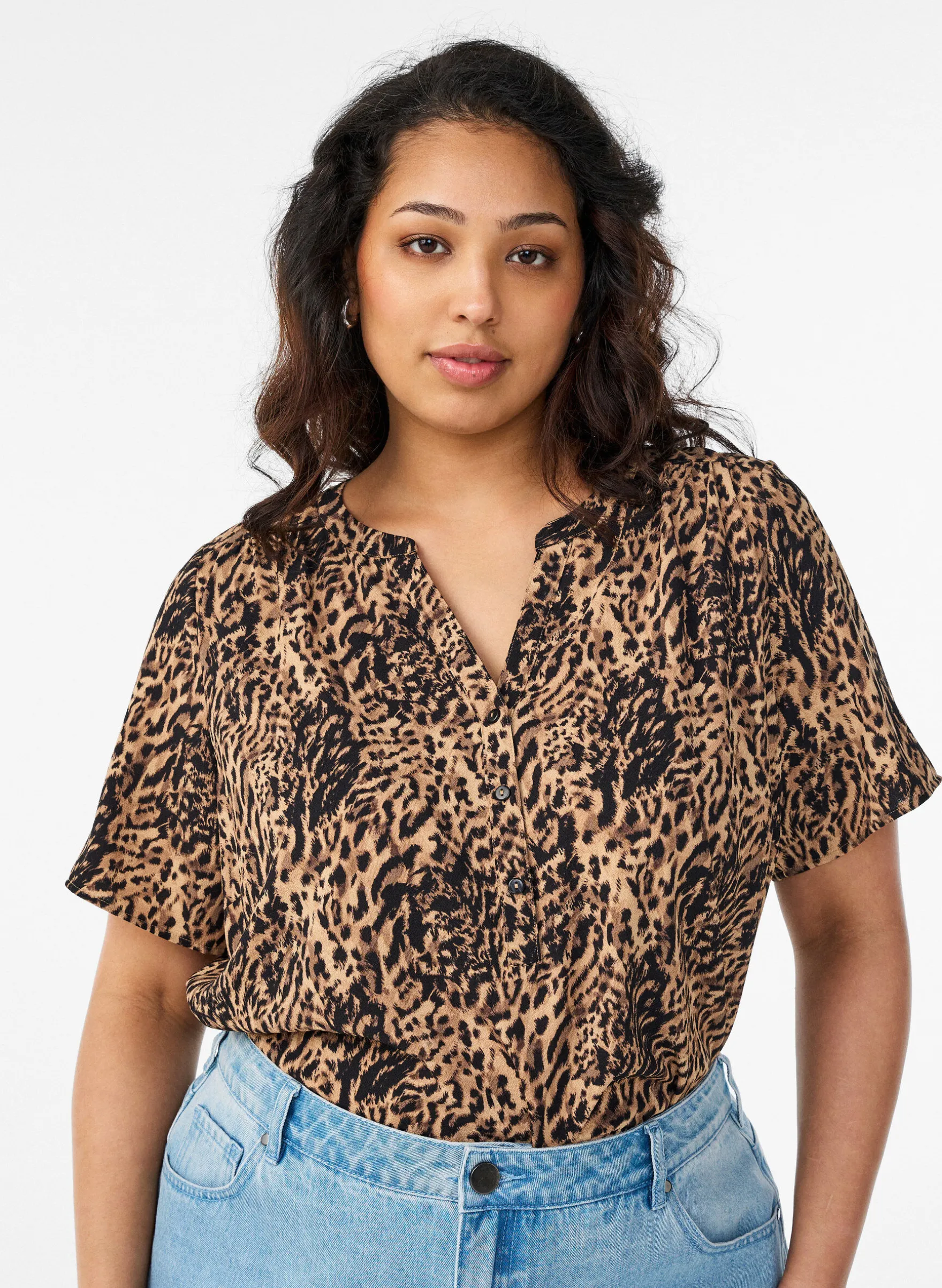 Bluse mit kurzen Ärmeln und V-Ausschnitt