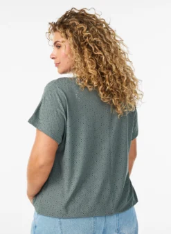 Bluse mit Lochstickerei und Ballonärmeln