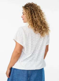 Bluse mit Lochstickerei und Ballonärmeln