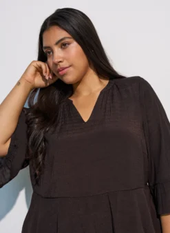 Bluse mit 3/4-Ärmeln und Rüschendetails