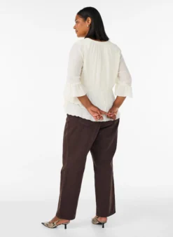 Bluse mit 3/4-Ärmeln und Rüschendetails