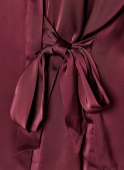 Bluse mit Satin-Optik und Wickeloptik
