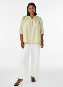 Bluse mit Smock und 3/4-Ärmeln