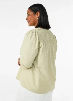 Bluse mit Smock und 3/4-Ärmeln