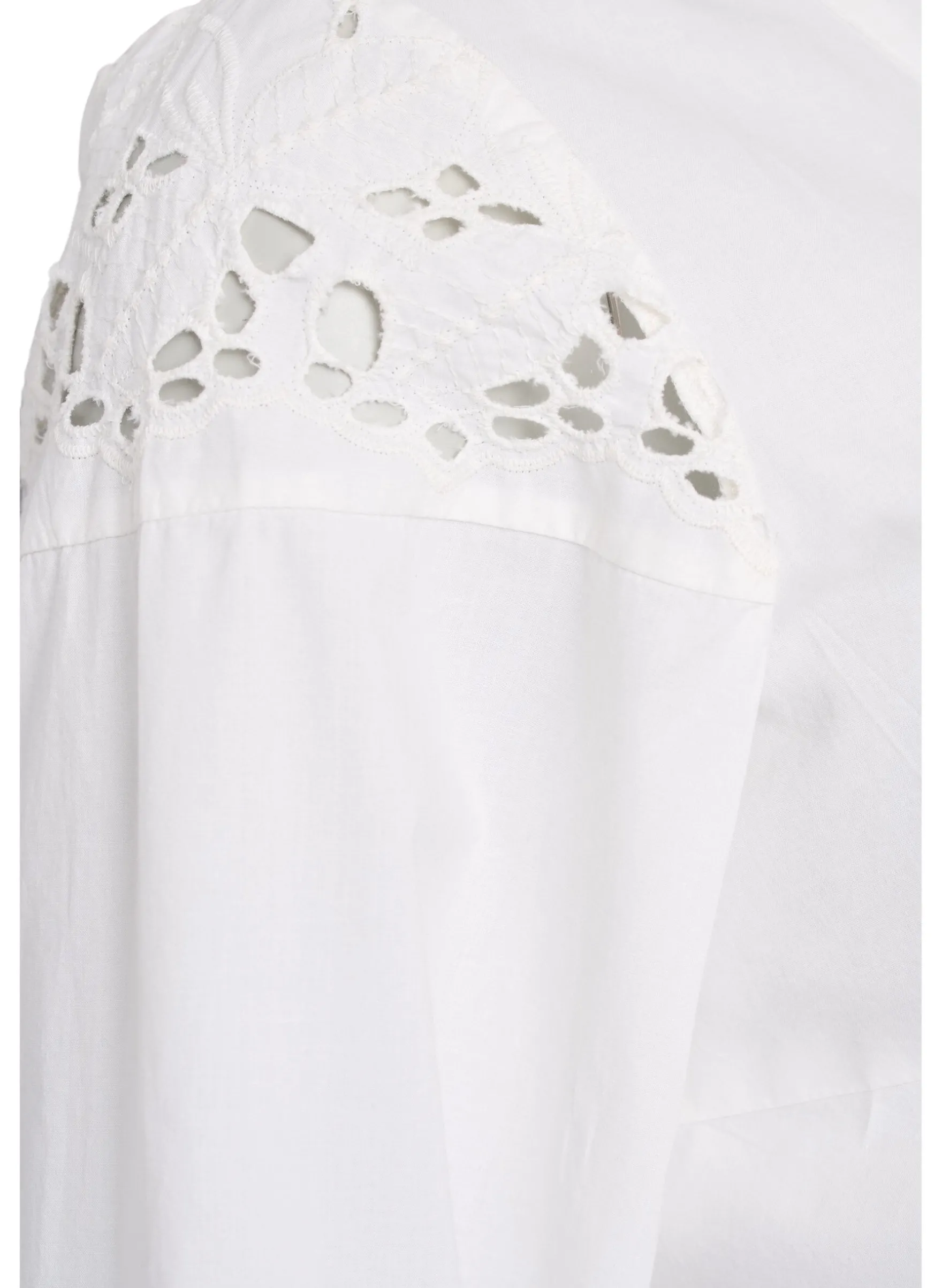 Bluse mit V-Ausschnitt und Broderie-Anglaise-Details