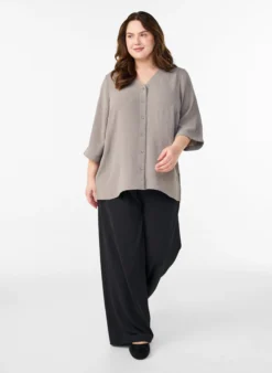 Bluse mit V-Ausschnitt und 3/4-Ärmeln