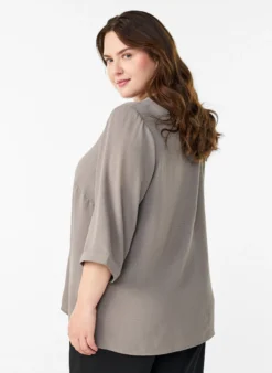 Bluse mit V-Ausschnitt und 3/4-Ärmeln
