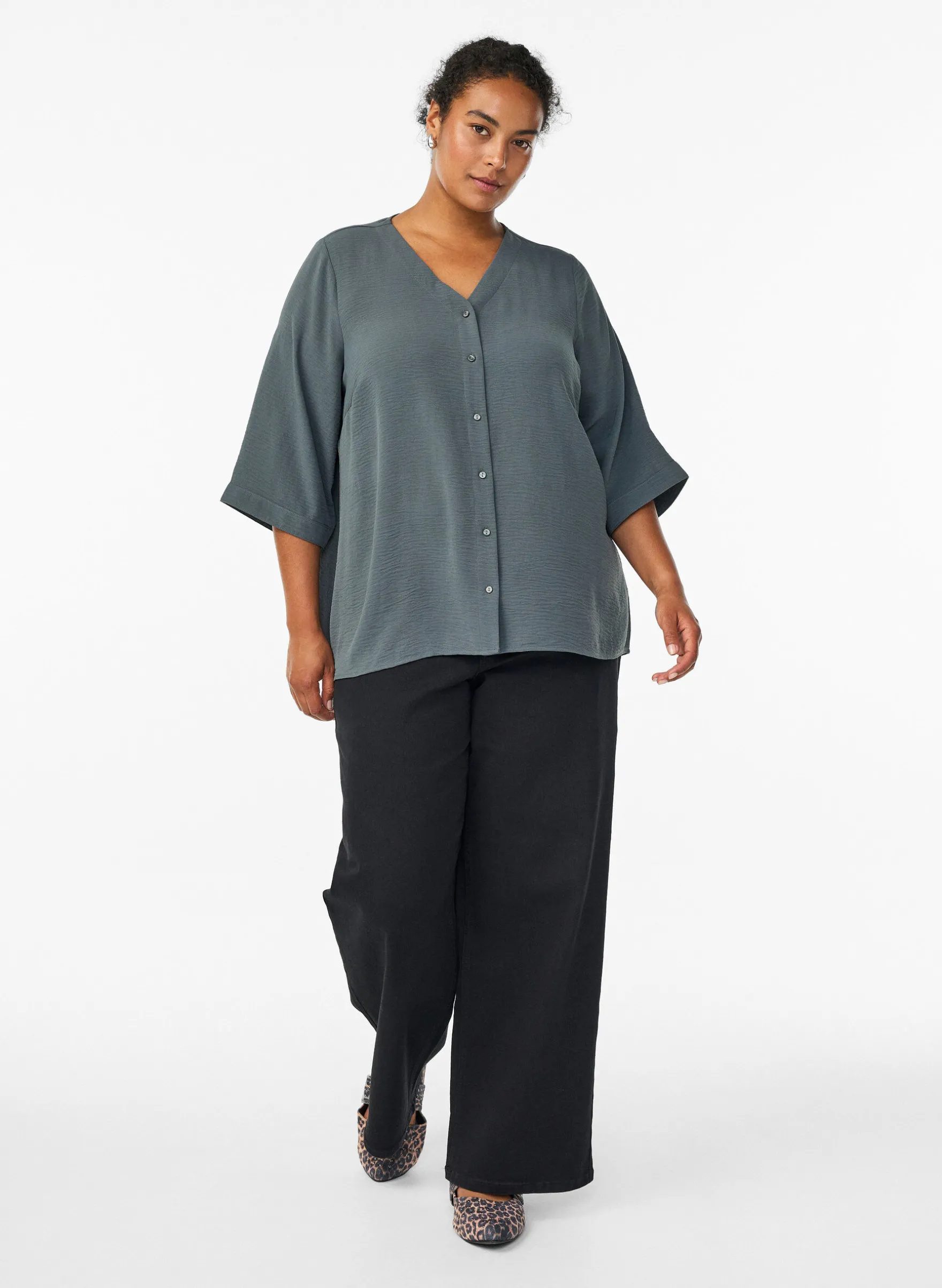 Bluse mit V-Ausschnitt und 3/4-Ärmeln