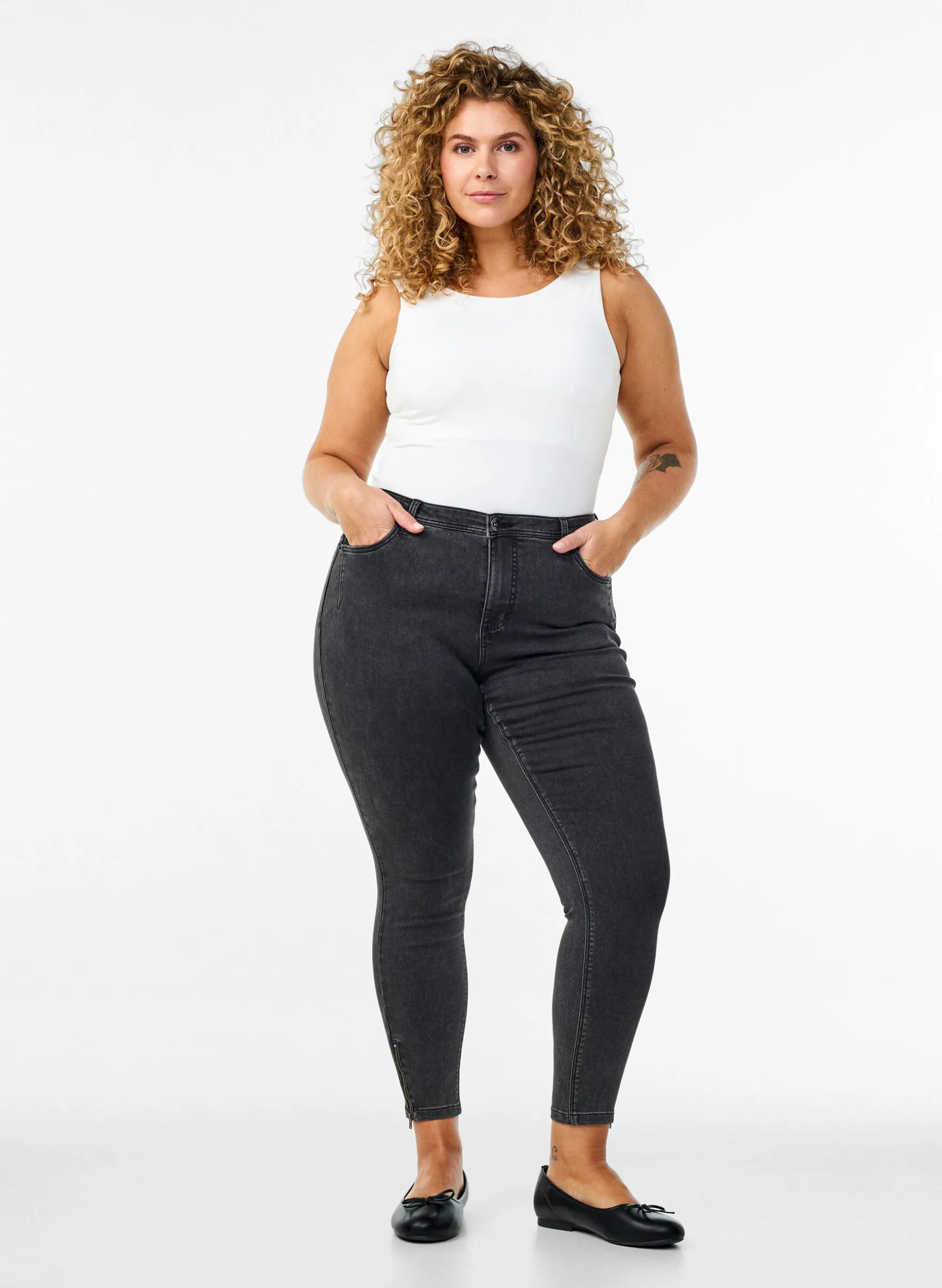 Cropped Amy Jeans mit Reißverschluss