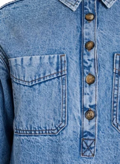 Denim-Hemd mit halber Knopfleiste und Brusttaschen