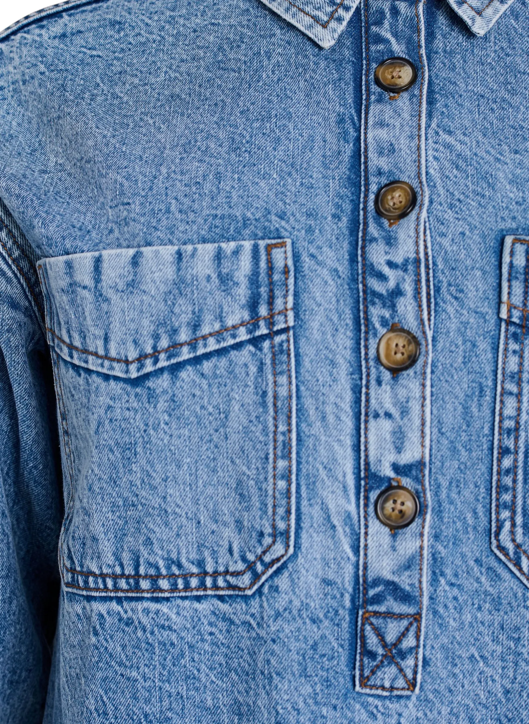 Denim-Hemd mit halber Knopfleiste und Brusttaschen