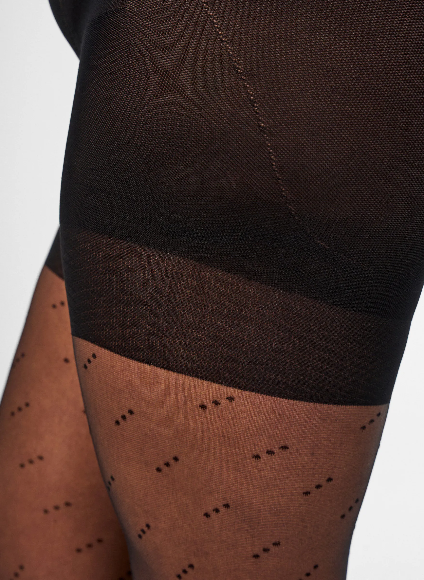 25 den Push-up-Strumpfhose mit Punktmuster