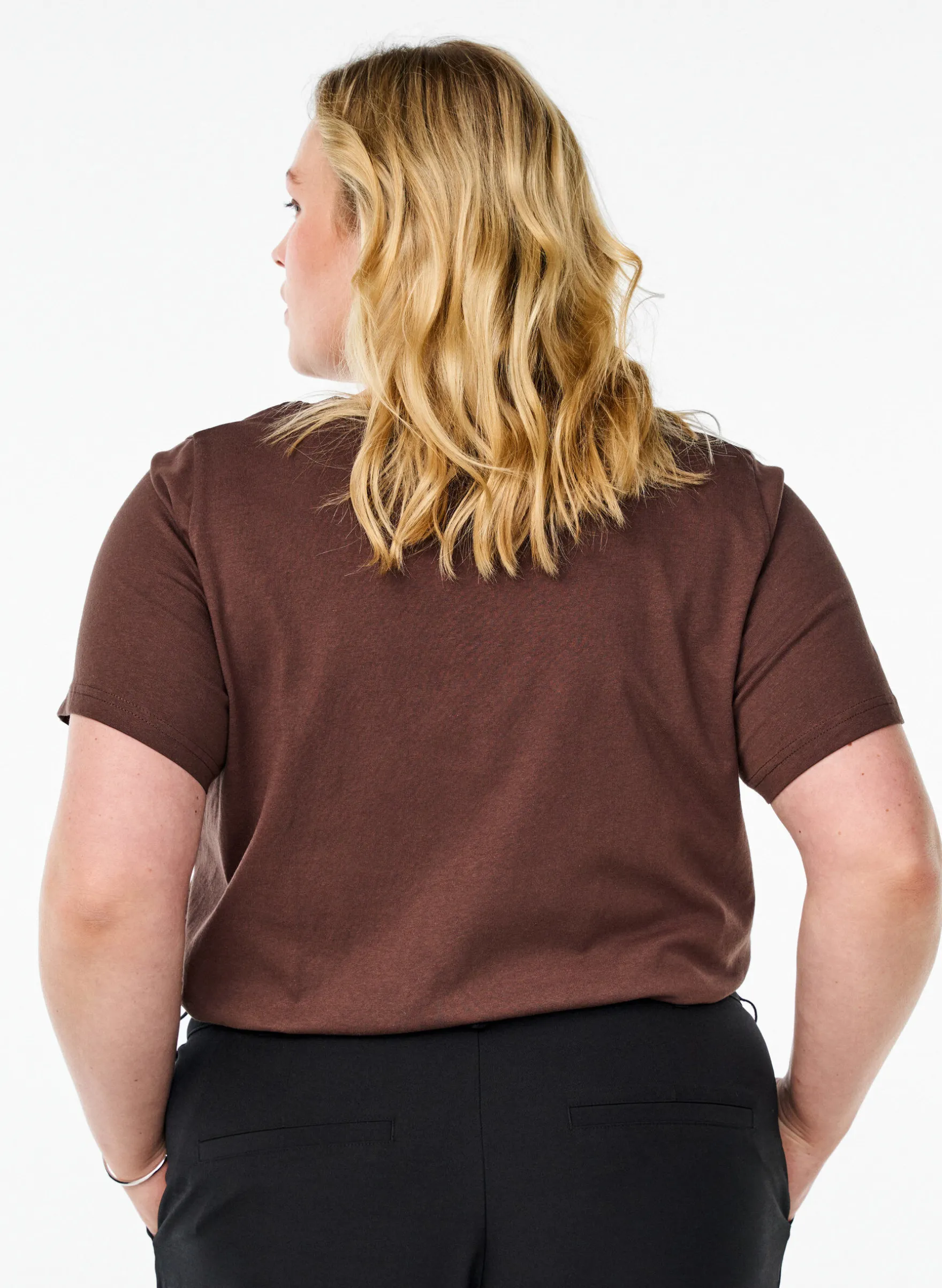 Einfaches T-Shirt aus Baumwolle mit V-Ausschnitt